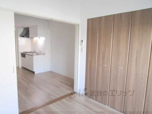 グランブルー高槻の物件内観写真